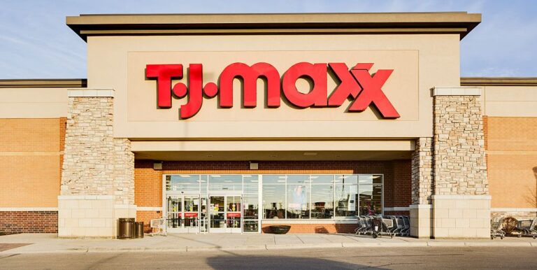 TJ MAXX hours